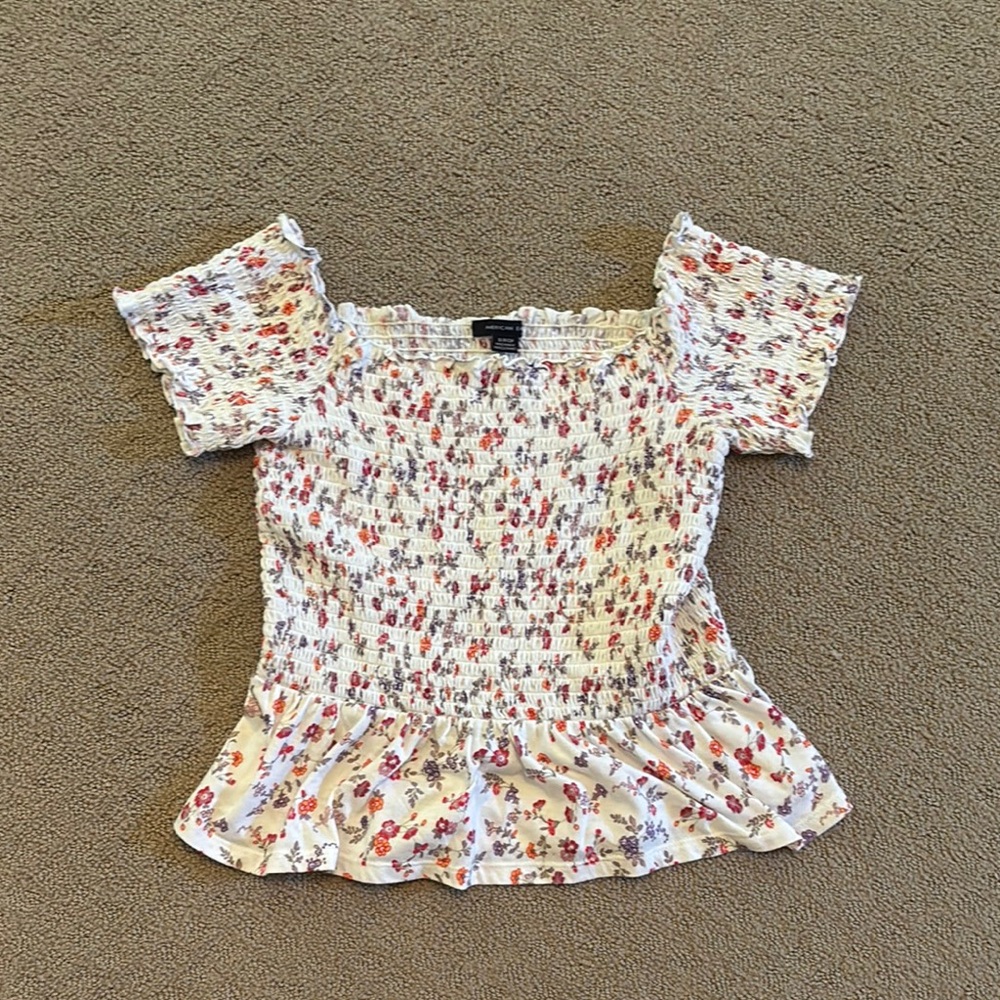 American Eagle Outfitters White and Red Puff Sleeve Smocked Blouse